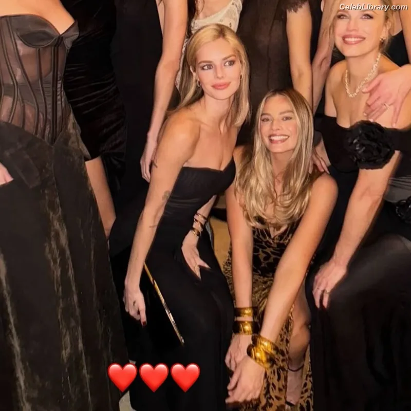 Margot Robbie photo 19 of 2576