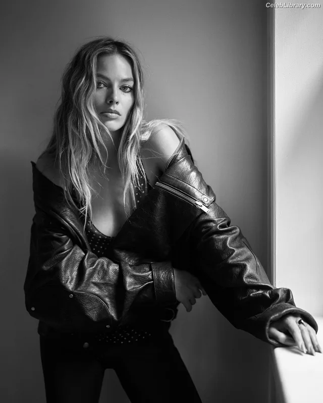 Margot Robbie photo 7 of 2576