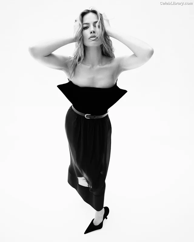 Margot Robbie photo 13 of 2576