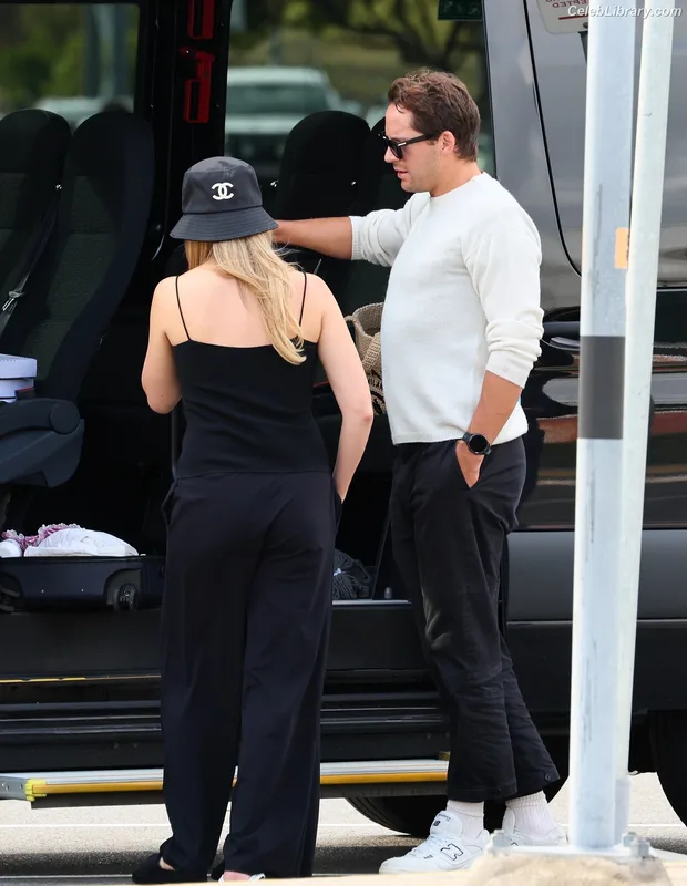 Margot Robbie photo 6 of 2576