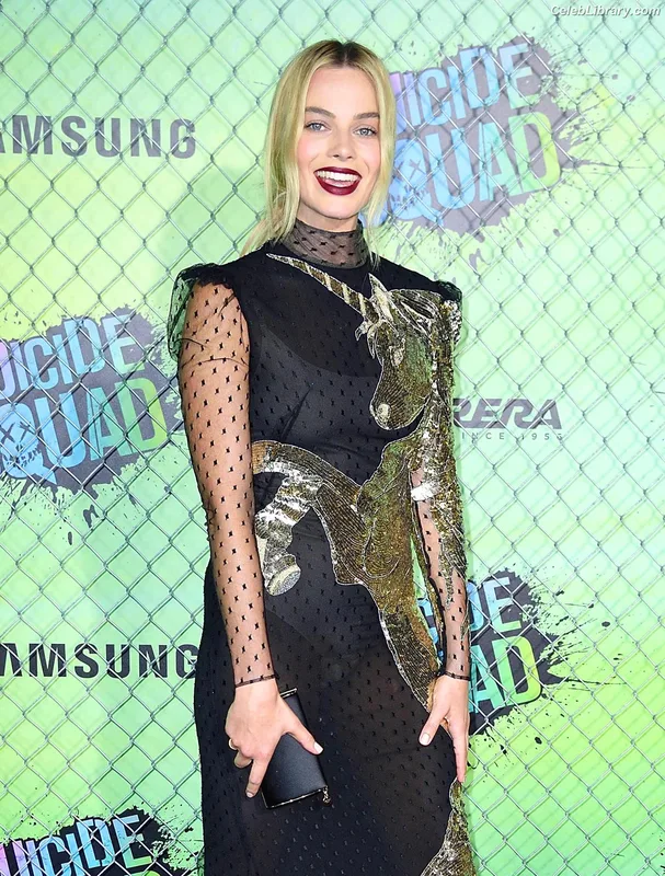 Margot Robbie photo 16 of 2576