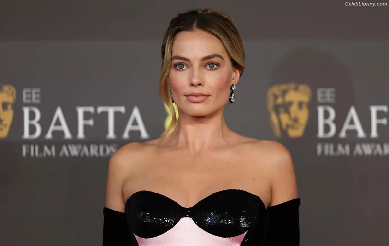 Margot Robbie photo 15 of 2576
