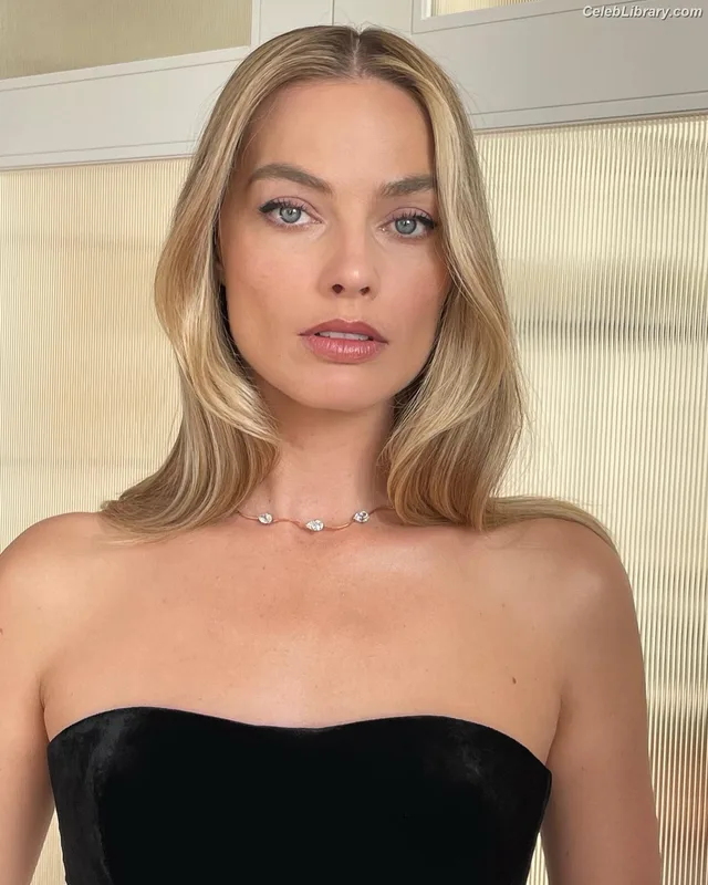 Margot Robbie photo 23 of 2576