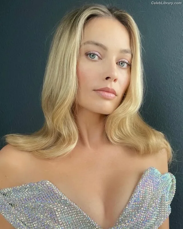 Margot Robbie photo 19 of 2576