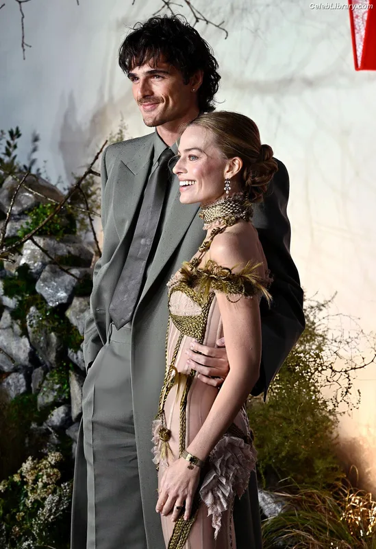 Margot Robbie photo 11 of 2576