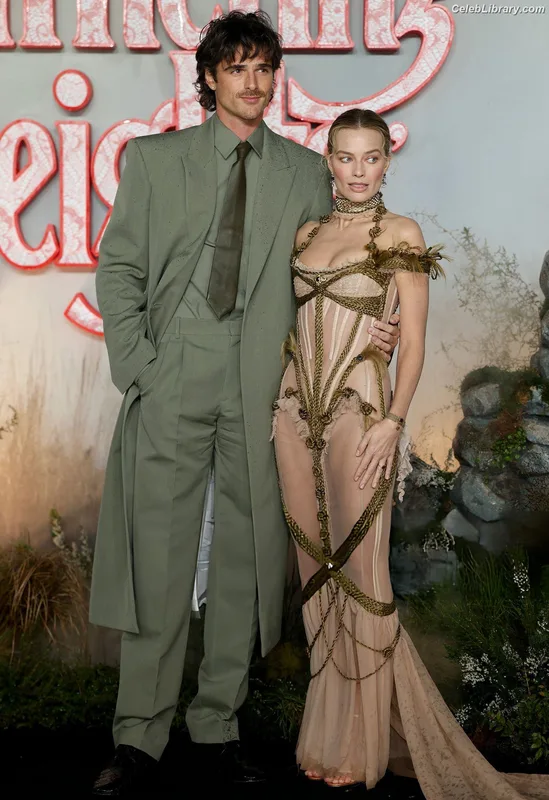 Margot Robbie photo 12 of 2576