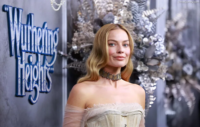 Margot Robbie photo 20 of 2576
