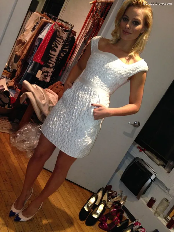 Margot Robbie photo 3 of 2576