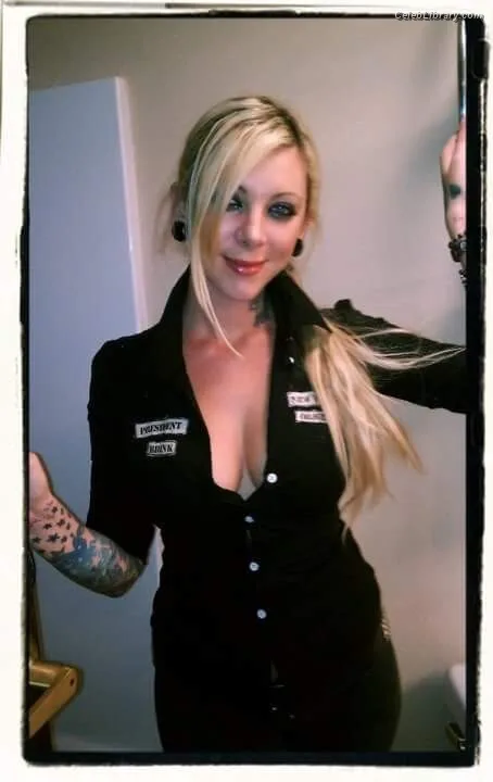 Maria Brink photo 8 of 48