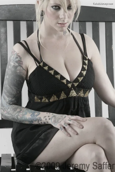 Maria Brink photo 18 of 48