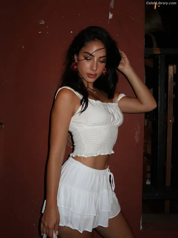 Maria Chacon photo 21 of 24
