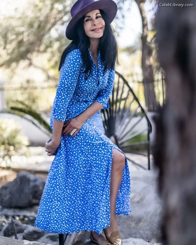 Maria Conchita Alonso photo 17 of 76