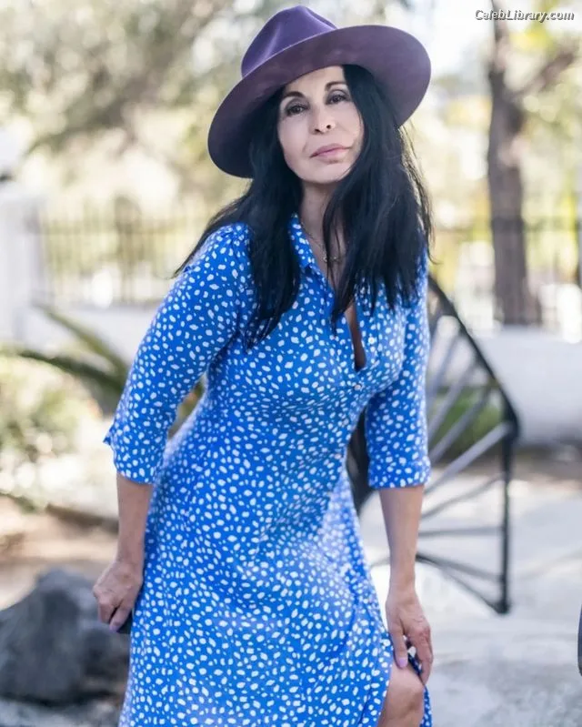 Maria Conchita Alonso photo 18 of 76