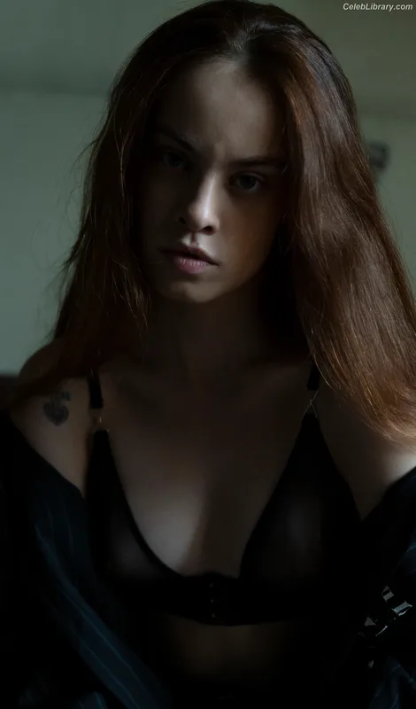 Maria Estebaranz photo 21 of 22