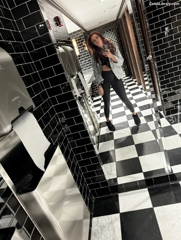 Maria Kanellis photo 7 of 669