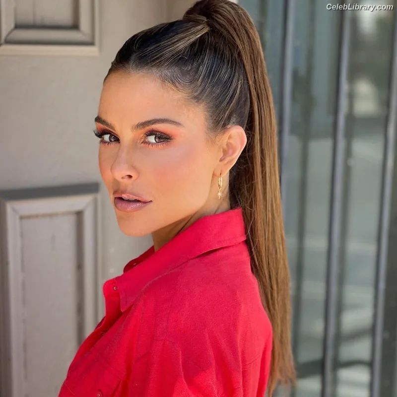 Maria Menounos photo 15 of 320