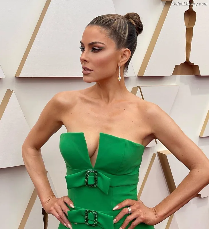 Maria Menounos photo 21 of 320