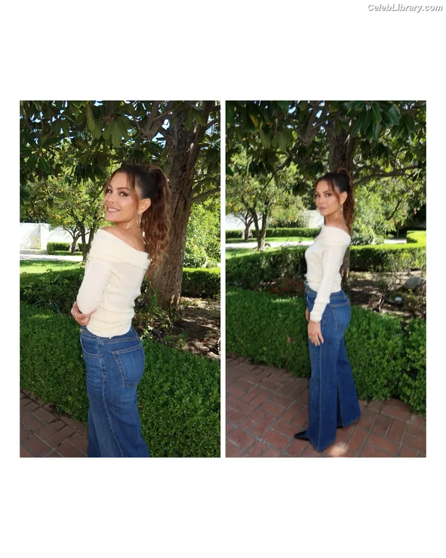 Maria Menounos photo 11 of 320