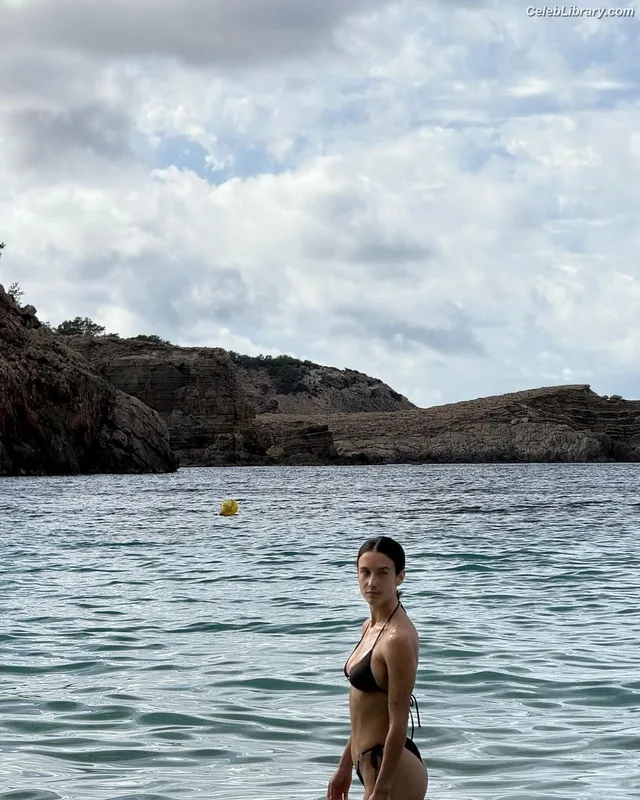 Maria Pedraza photo 19 of 432