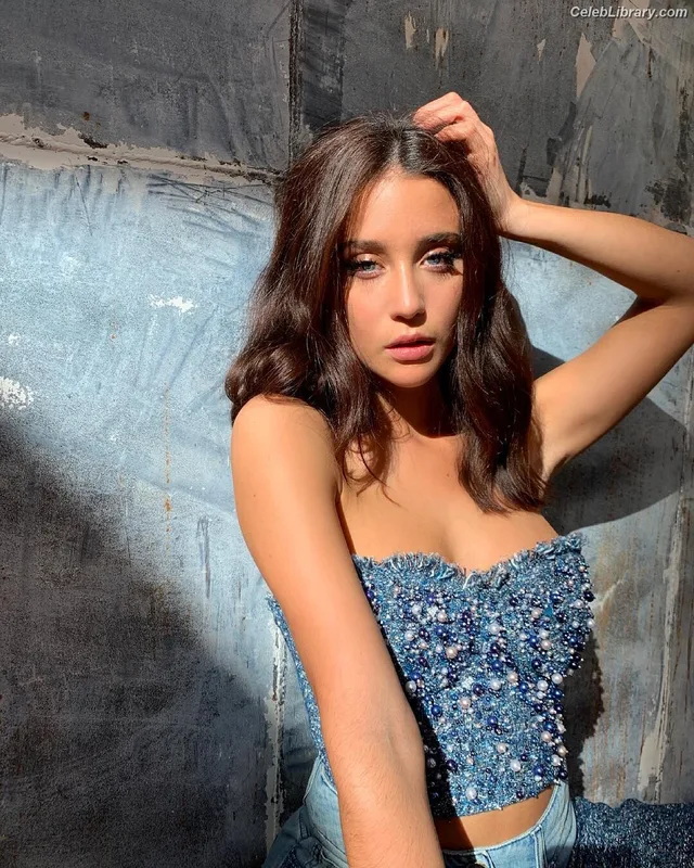 Maria Pedraza photo 16 of 432