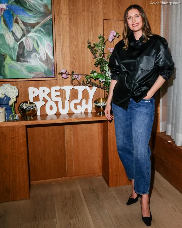 Maria Sharapova photo 17 of 374