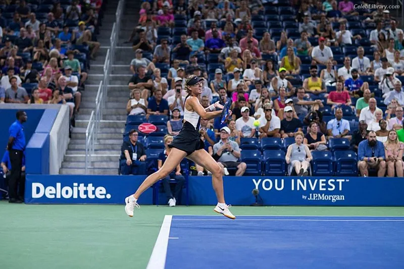 Maria Sharapova photo 9 of 374