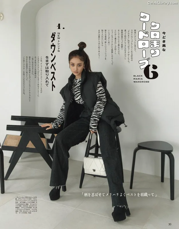 Maria Tani photo 1 of 54