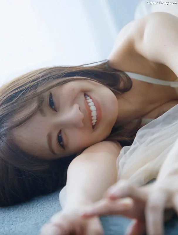 Maria Tani photo 21 of 54