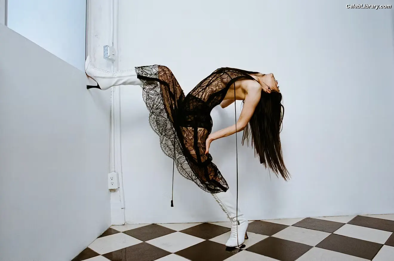 Maria Zardoya photo 7 of 346