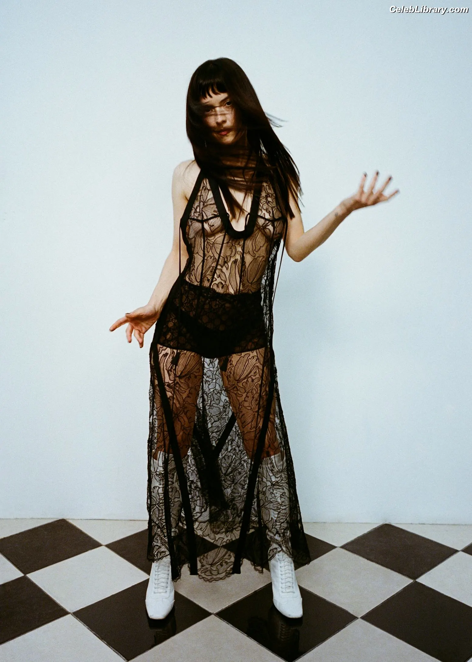Maria Zardoya photo 10 of 346