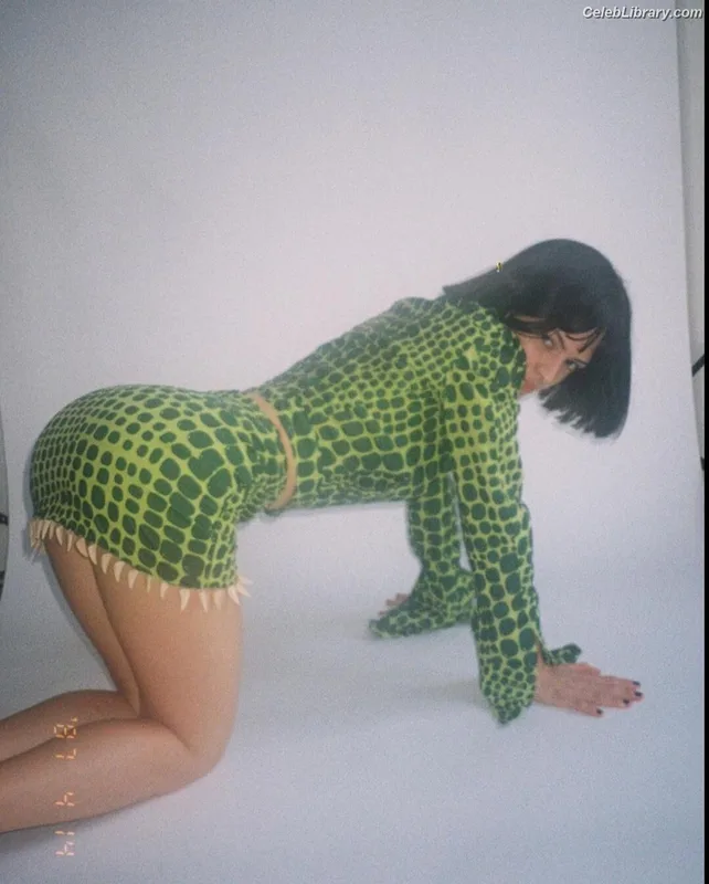 Maria Zardoya photo 1 of 347