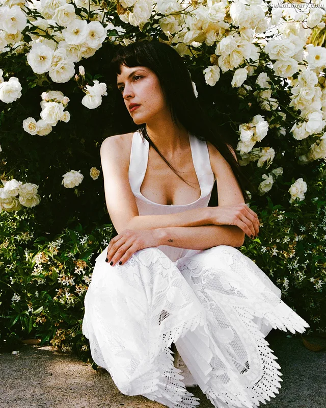 Maria Zardoya photo 7 of 347