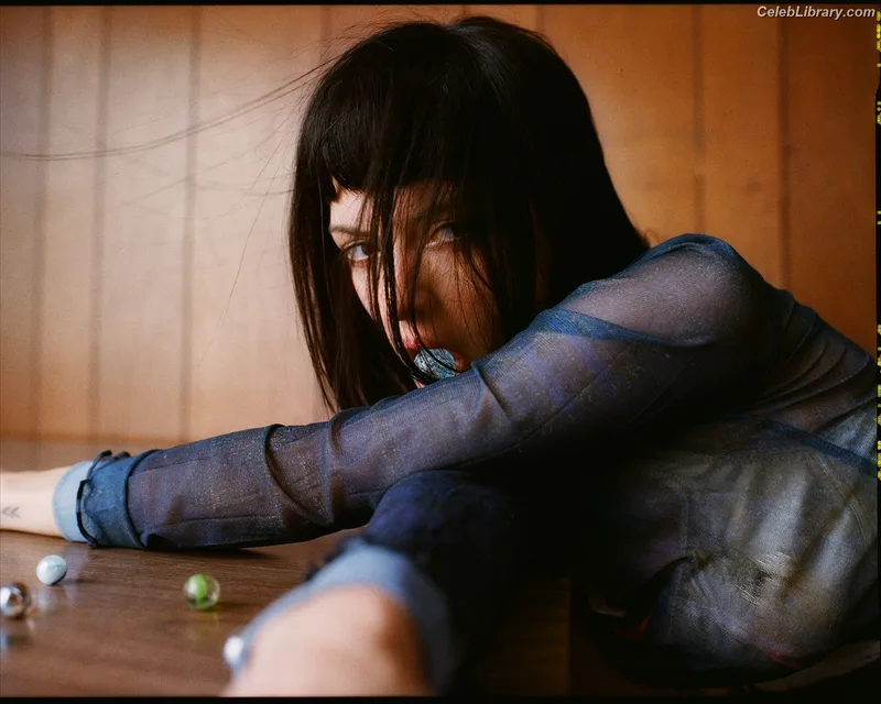 Maria Zardoya photo 8 of 347