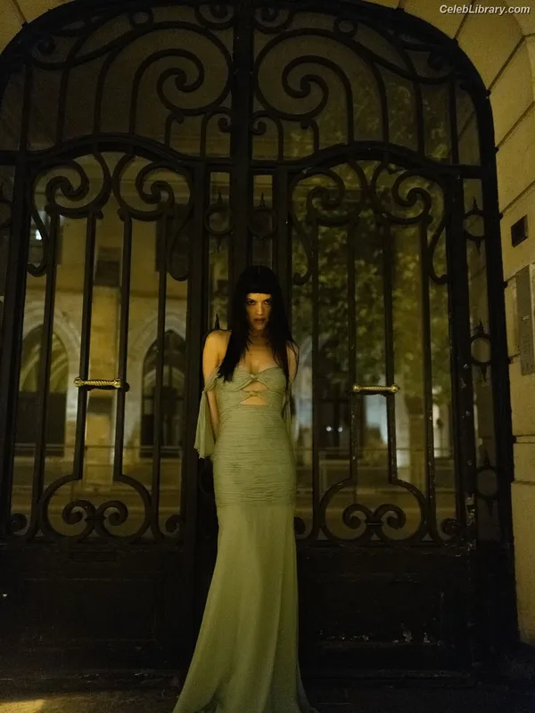 Maria Zardoya photo 8 of 347