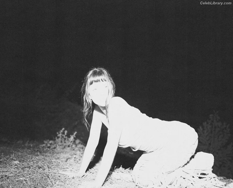 Maria Zardoya photo 12 of 347