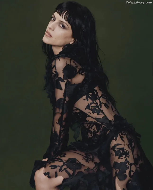 Maria Zardoya photo 19 of 347