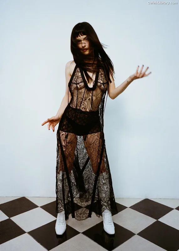 Maria Zardoya photo 12 of 347
