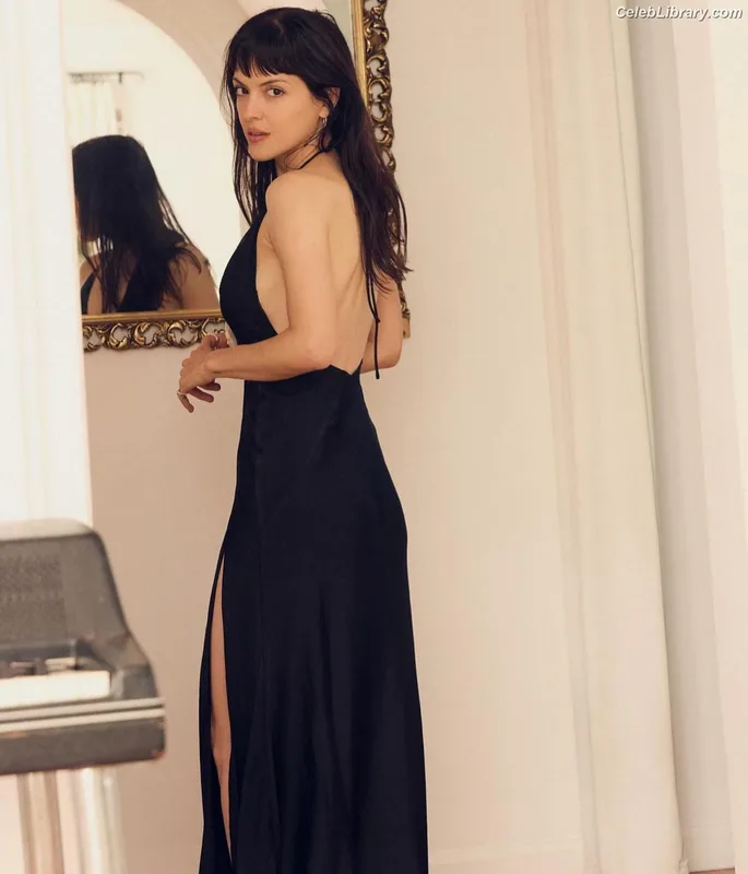Maria Zardoya photo 6 of 347