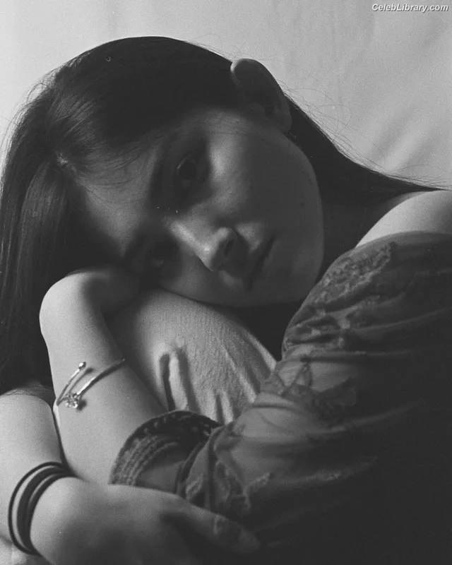 Maria Zhang photo 1 of 282