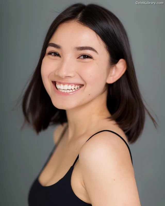 Maria Zhang photo 14 of 282