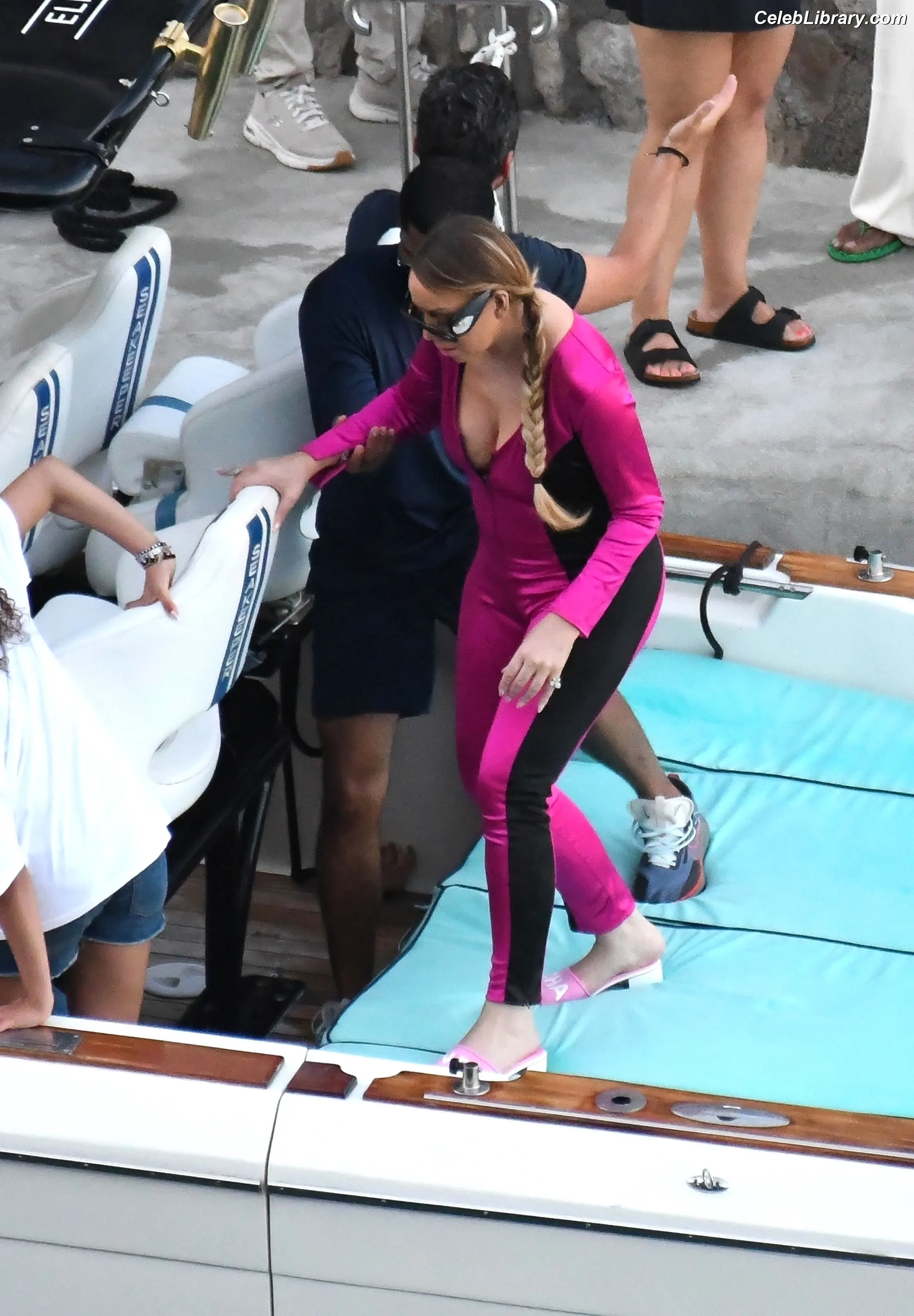 Mariah Carey photo 9 of 401