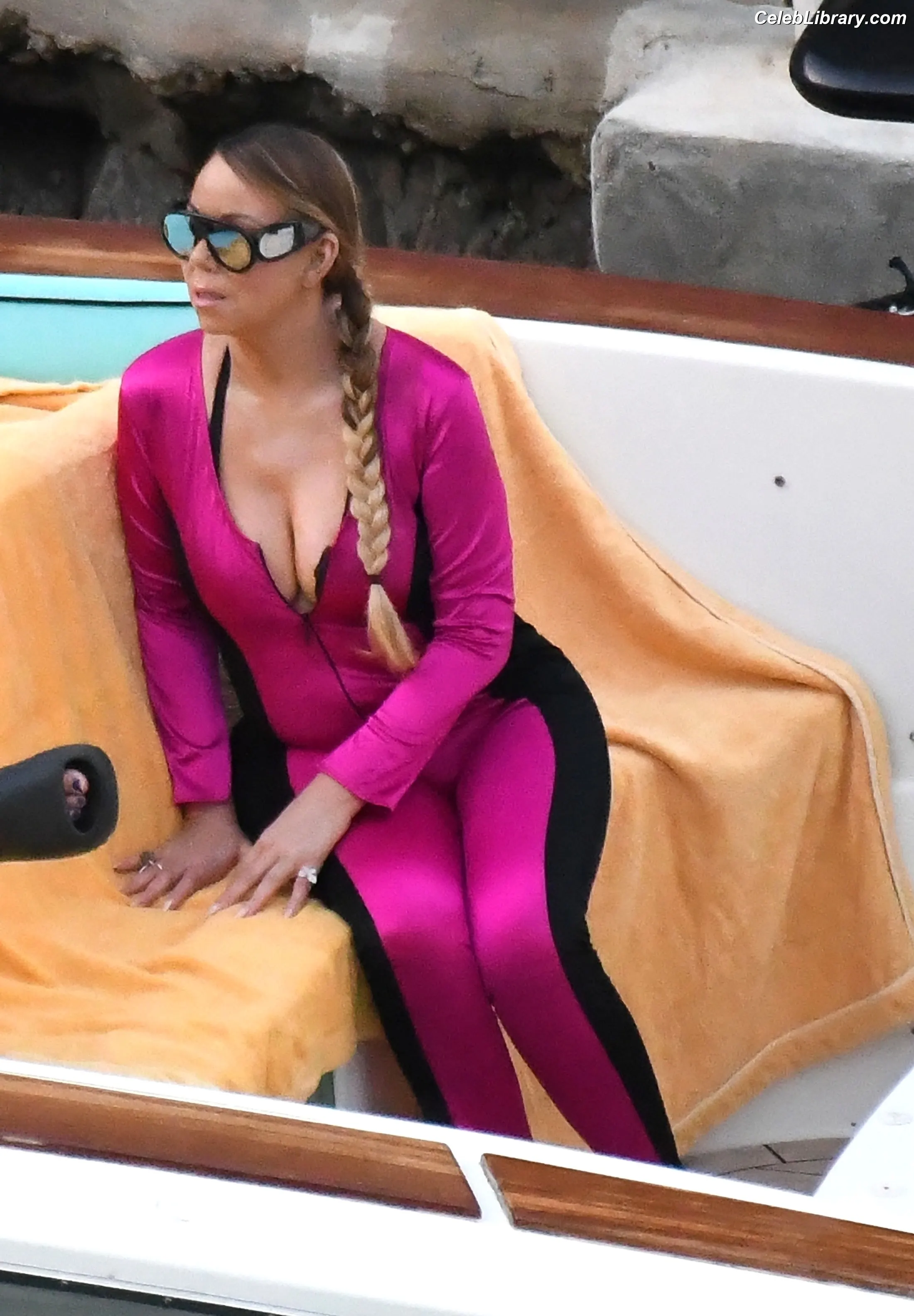 Mariah Carey photo 15 of 401