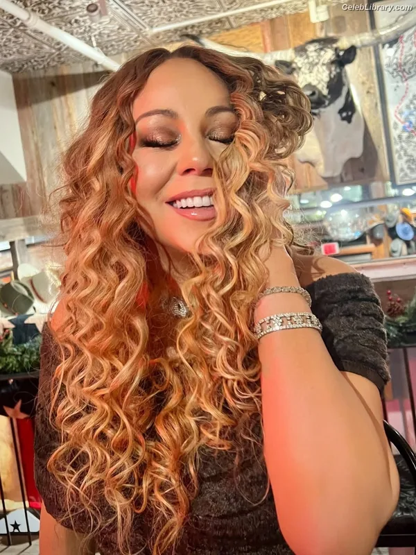 Mariah Carey photo 5 of 401