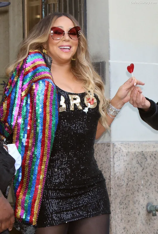 Mariah Carey photo 2 of 401