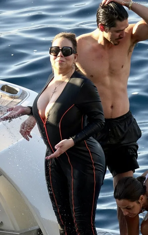 Mariah Carey photo 7 of 401