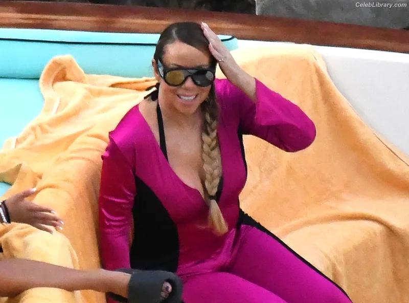 Mariah Carey photo 16 of 401