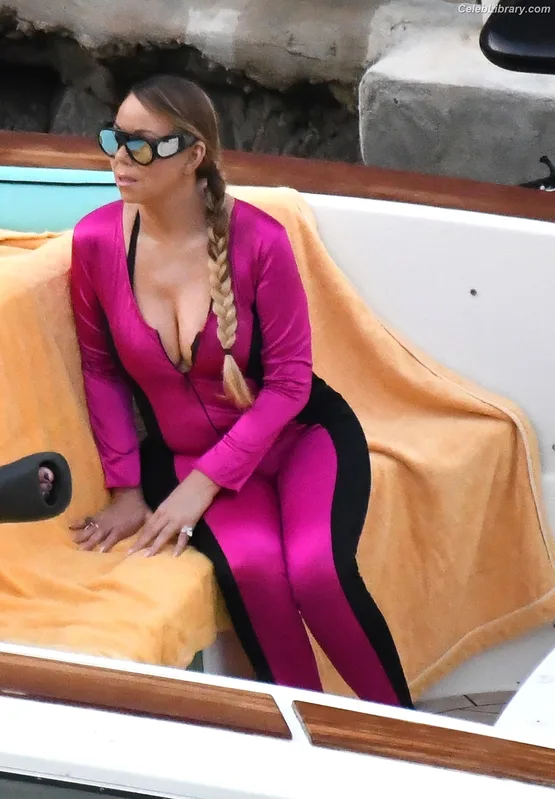Mariah Carey photo 15 of 401