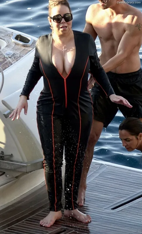 Mariah Carey photo 14 of 401