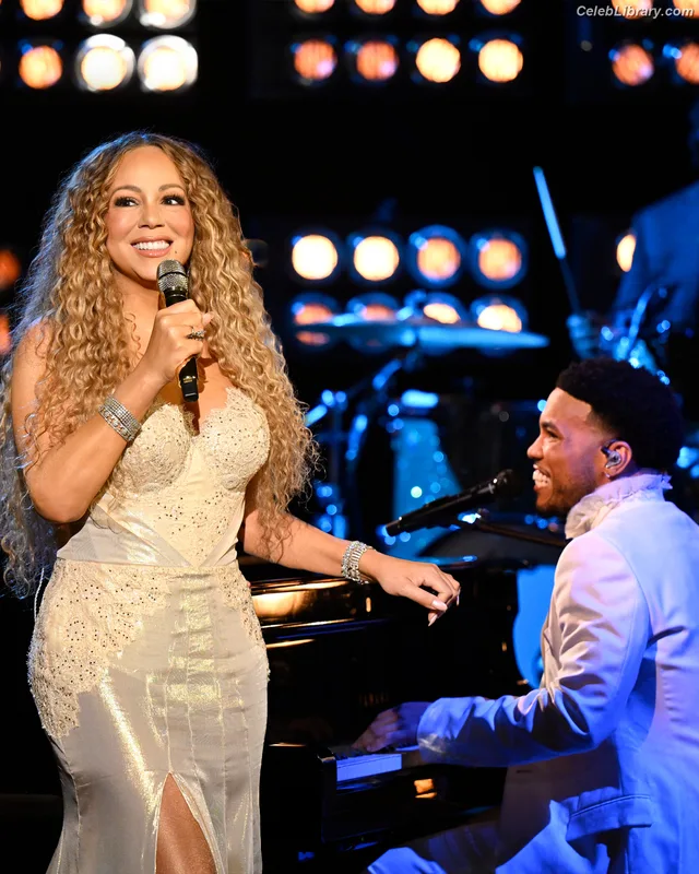 Mariah Carey photo 4 of 401