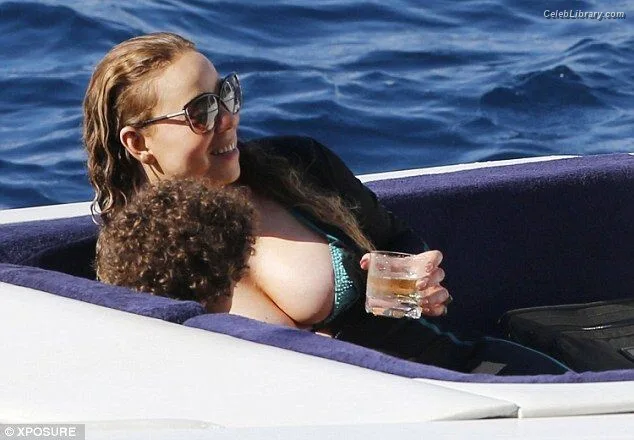Mariah Carey photo 12 of 401